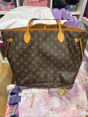 Louis Vuitton Brown Monogram neverfull mm Canvas Tote with Vachetta Trim